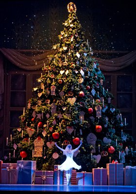 Roh Ballet Live: Der Nussknacker (Wright) (2016)