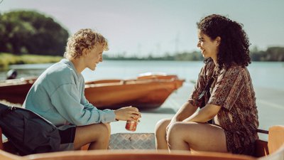 Skiff – film poster